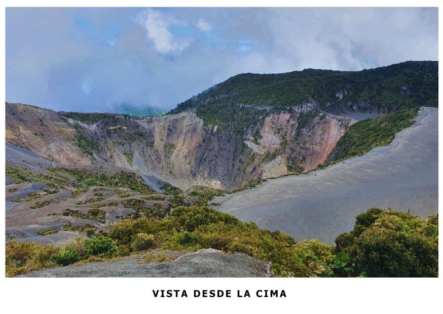 Vista desde la cima del Volc&aacute;n Iraz&uacute;